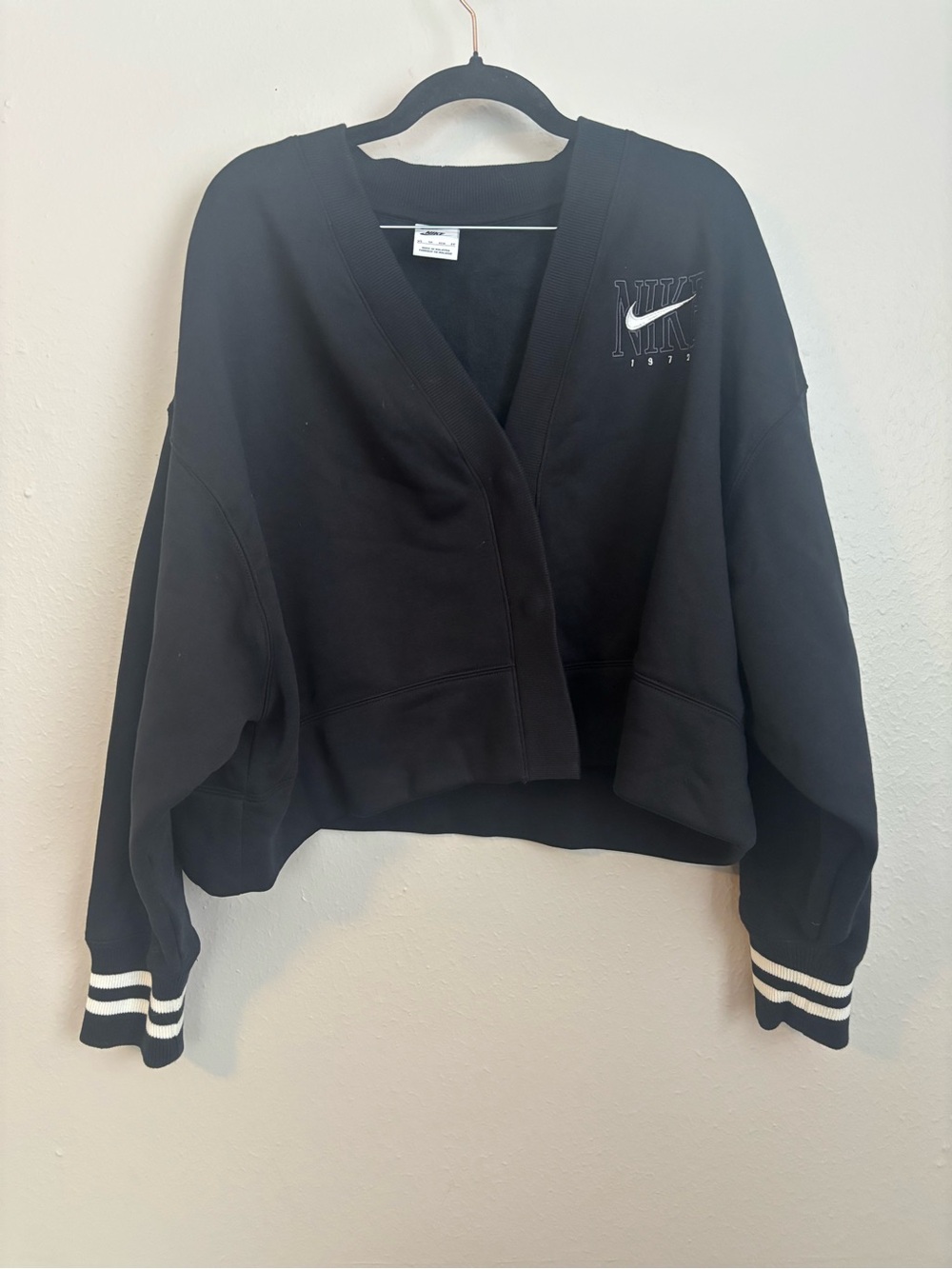 Nike Women's Sportswear Phoenix Fleece Over-Oversized Graphic Cardigan-Black XS - Picture 7 of 15